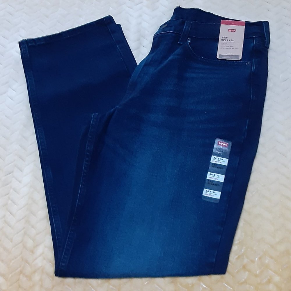 Men's 550 Relaxed Stretch Jeans by Levi's Size 34 X 34. NWT-$69.50.